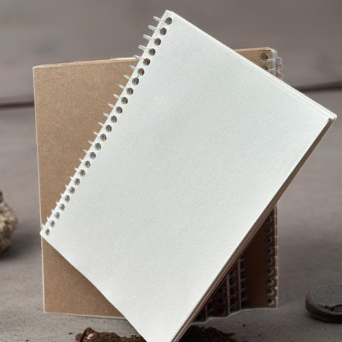 Çizgisiz Defter 14,8x21cm | Göz Yormayan Geri Dönüşüm Kağıtlı | 70 Yaprak / 140 Sayfa