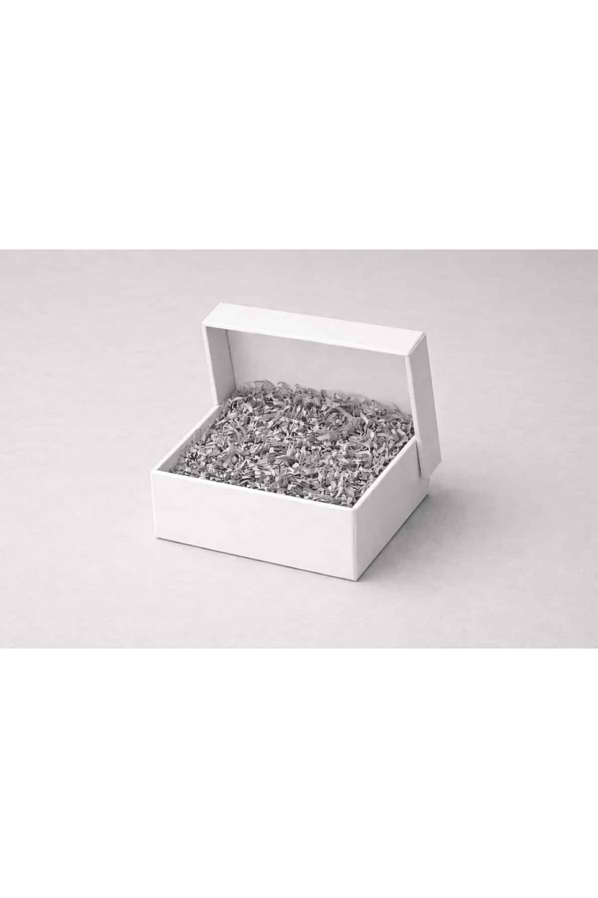 Beyaz Karton Takı Kutusu 9,5x9,5x2 cm – Kapaklı Model | 10 Adet + Fume Kırpık Kağıtlı - Görsel 3